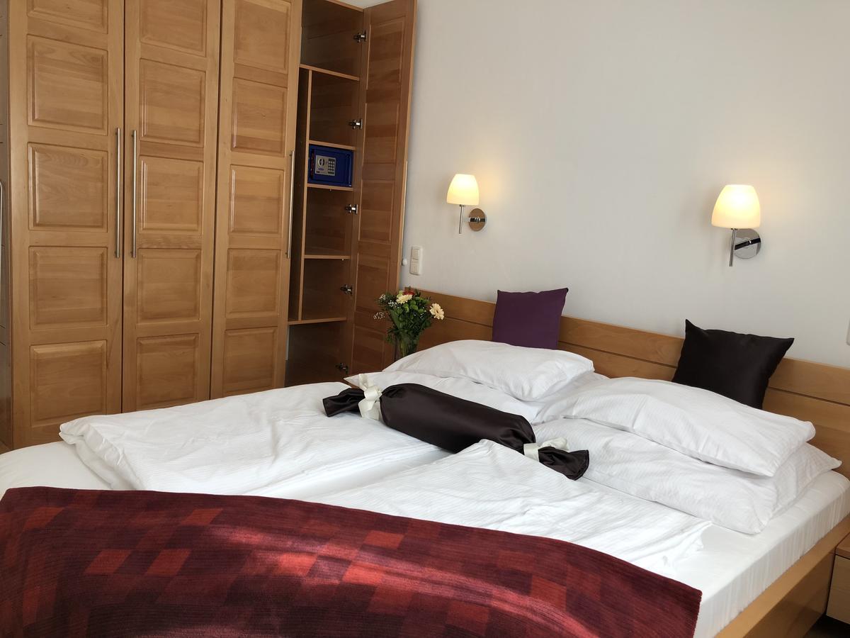 Viktoria Lodge Bed And Breakfast Vodice Exterior photo