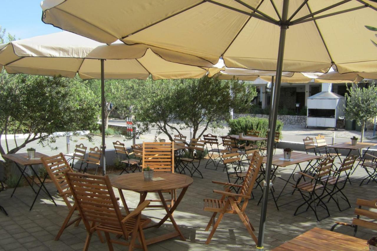 Viktoria Lodge Bed And Breakfast Vodice Exterior photo